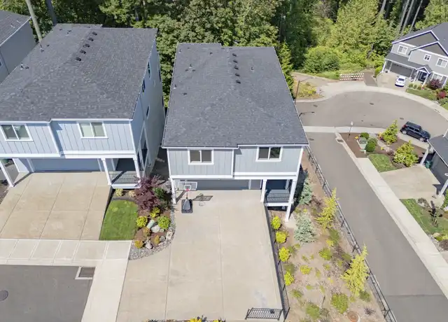 Property at 17619 SW Sunview Ln, Beaverton, OR, 97007, 5 beds, 3.5 baths, [object Object]