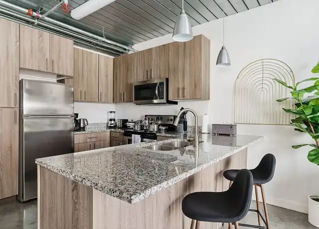 Property at Mid Main - 3550 Main St, Houston, TX, 77002, 0-1 beds, 1 bath, [object Object]