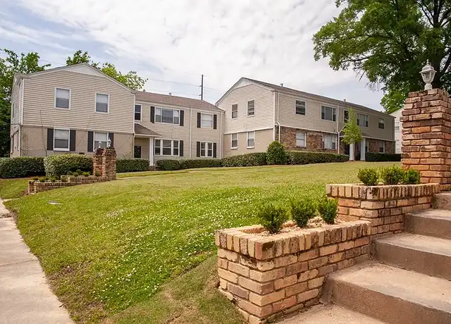 Property at Southern Court Apartments - 2912 Central Ave, Homewood, AL, 35209, 2 beds, 1 bath, [object Object]