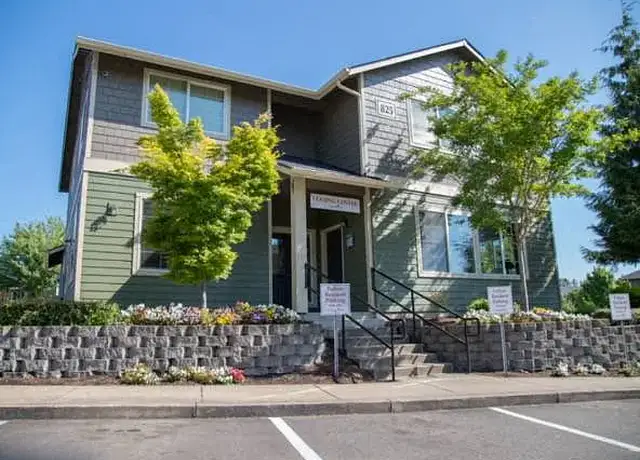 Photo of 825 Harritt Dr NW, Salem, OR 97304