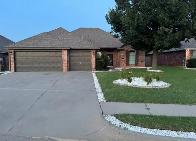 Property at 10504 Walnut Hollow Dr, Oklahoma City, OK, 73162, 3 beds, 2.5 baths, [object Object]