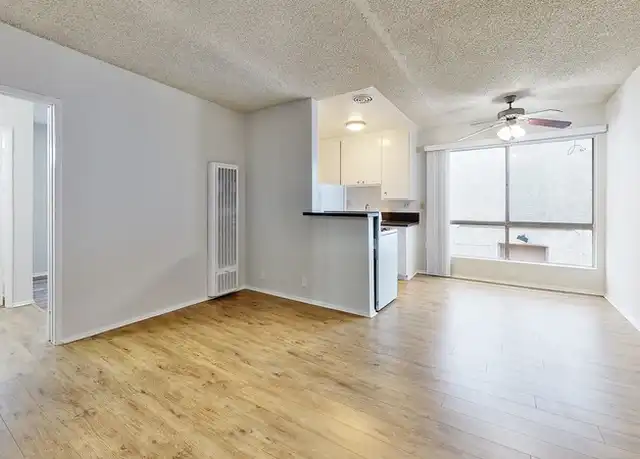 Property at 3966 Inglewood Blvd Unit 9, Los Angeles, CA, 90066, 1 bed, 1 bath, [object Object]