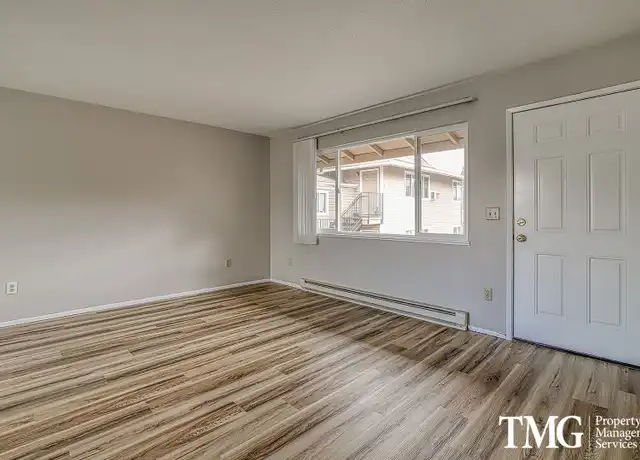 Property at 6521 N Albina Ave, Portland, OR, 97217, 2 beds, 1 bath, [object Object]
