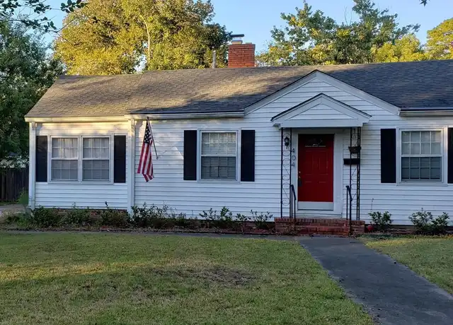 Property at 404 Columbus Dr, Savannah, GA, 31405, 3 beds, 2 baths, [object Object]
