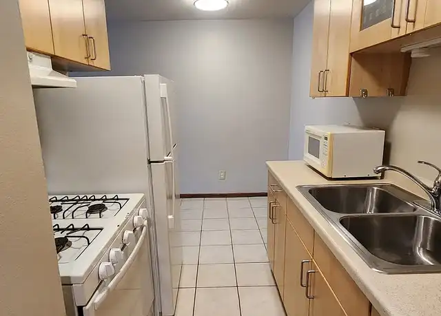 Property at Bryant Avenue Apartments - 2200 Bryant Ave S, Minneapolis, MN, 55405, 1 bed, 1 bath, [object Object]