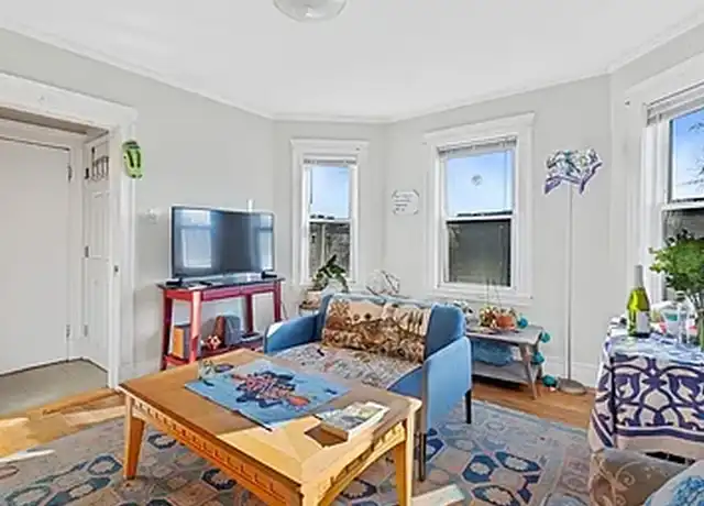 Property at 361 Washington St Unit 3, Somerville, MA, 02143, 4 beds, 1 bath, [object Object]