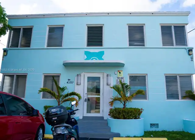 Property at 855 SW 7th St Unit 3, Miami, FL, 33130, 1 bed, 1 bath, [object Object]