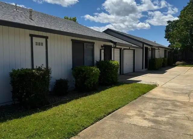 Property at 2556 Sabre Ct Unit B, Redding, CA, 96002, 2 beds, 1 bath, [object Object]