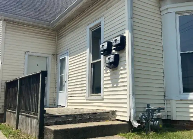 Property at 306 N State St Unit 1, Greenfield, IN, 46140, 2 beds, 1 bath, [object Object]