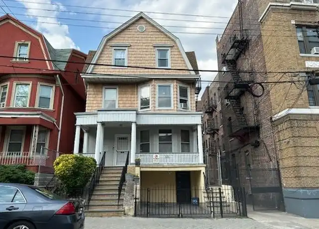 Property at 122 Jewett Ave #2, Jersey City, NJ, 07304, 1 bed, 1 bath, [object Object]