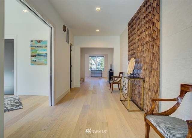Photo of 3026 90th Pl SE, Mercer Island, WA 98040