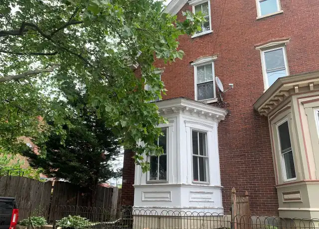 Property at 270 N York St Unit 1, Pottstown, PA, 19464, 1 bed, 1 bath, [object Object]