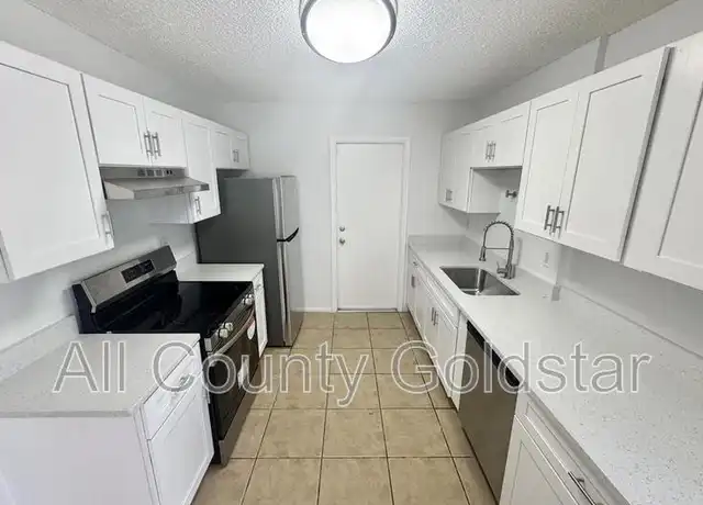 Property at 18051 Steele Ave, Port Charlotte, FL, 33948, 2 beds, 2 baths, [object Object]