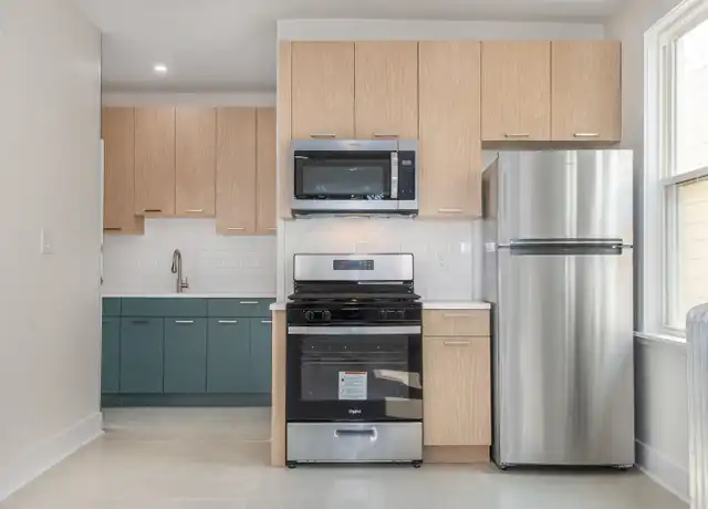 Property at 165 W 5th St Unit 4, Bayonne, NJ, 07002, 2 beds, 1 bath, [object Object]