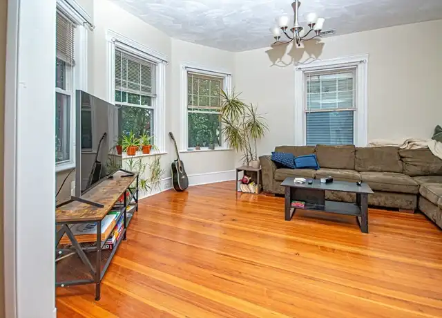 Property at 21 Edison Grn Unit 2, Boston, MA, 02125, 3 beds, 1 bath, [object Object]