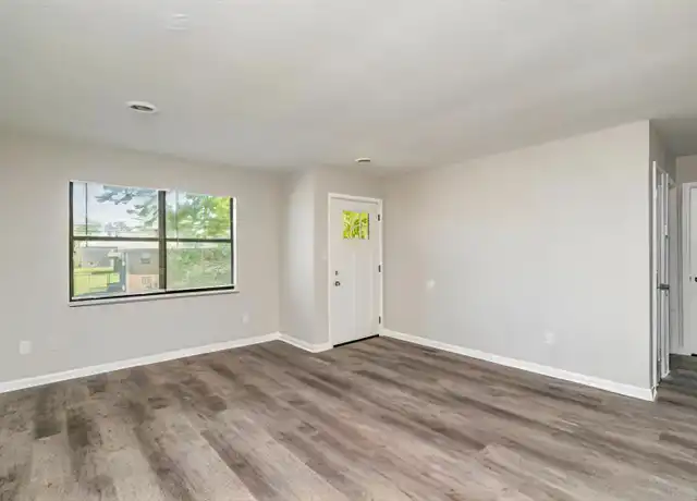 Property at 107 Raintree Ln Unit C, Kingston, TN, 37763, 2 beds, 1 bath, [object Object]
