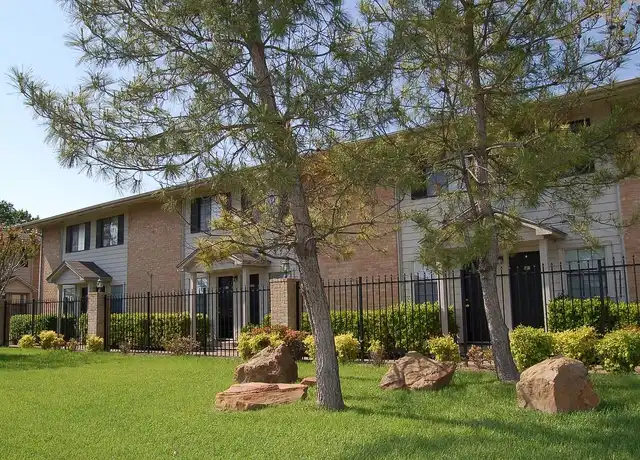 Property at Huntington Townhomes - 910 Spring Valley Plz, Richardson, TX, 75080, 2 beds, 1.5 baths, [object Object]