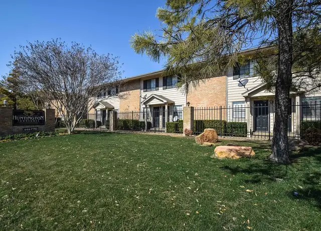 Photo of 910 Spring Valley Plz, Richardson, TX 75080