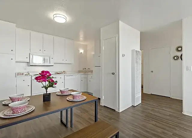 Photo of 1321 Marshall St, Redwood City, CA 94063