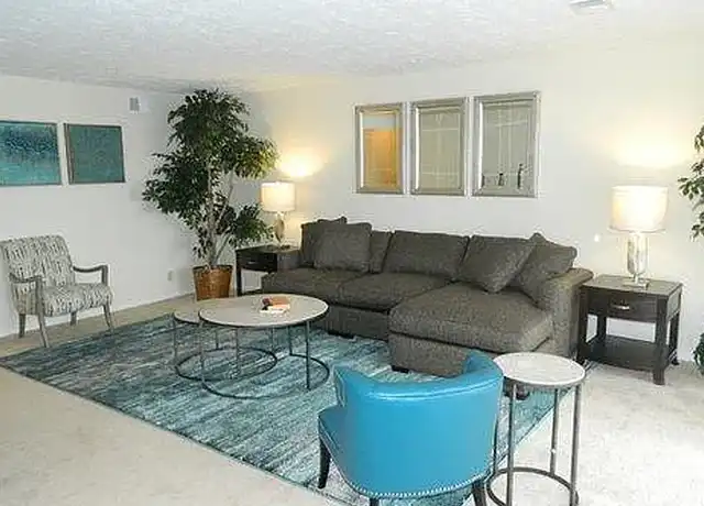 Property at Martinique/ Normandy - 815 N 94th Plz, Omaha, NE, 68114, 1 bed, 1 bath, [object Object]
