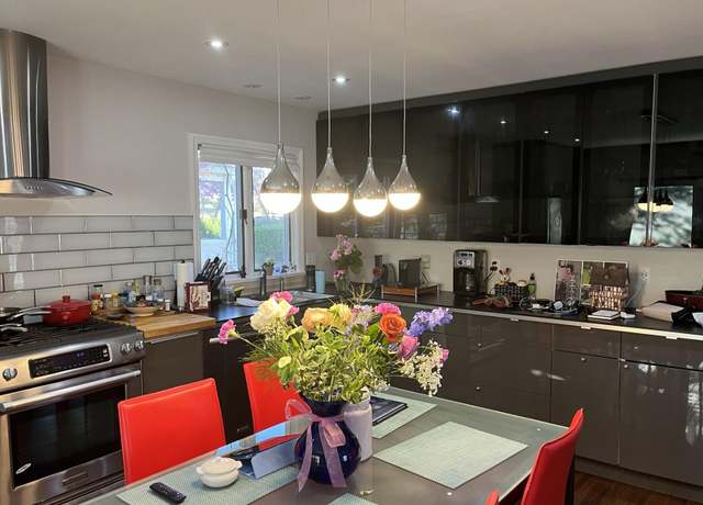 Photo of 3 Dale Dr, Greenwich, CT 06831