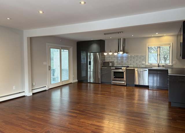 Photo of 3 Dale Dr, Greenwich, CT 06831