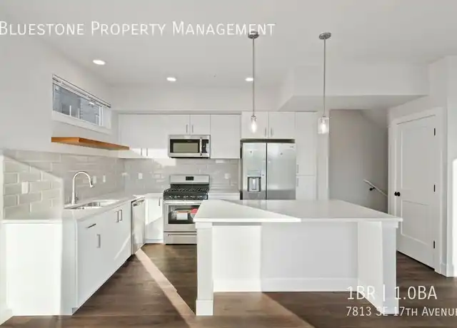 Property at 7813 SE 17th Ave, Portland, OR, 97202, 1 bed, 1 bath, [object Object]
