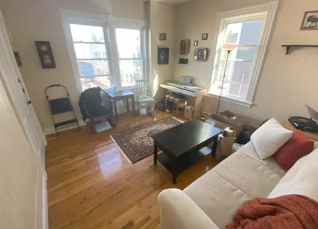 Property at 25 E Transit St, Providence, RI, 02906, 2 beds, 1 bath, [object Object]