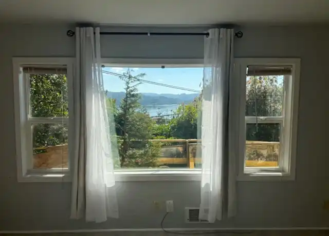 Property at 2086 McPherson Ave Unit 2086, North Bend, OR, 97459, 1 bed, 1 bath, [object Object]