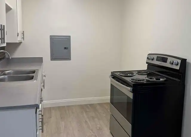 Property at 8820 Topanga Canyon Blvd, West Hills, CA, 91304, 1 bed, 1 bath, [object Object]