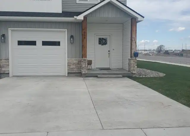 Property at 408 S 3rd W, Sugar City, ID, 83448, 3 beds, 2.5 baths, [object Object]