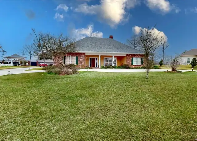 Property at 904 Belle Arbes Dr, Lake Charles, LA, 70605, 3 beds, 2 baths, [object Object]