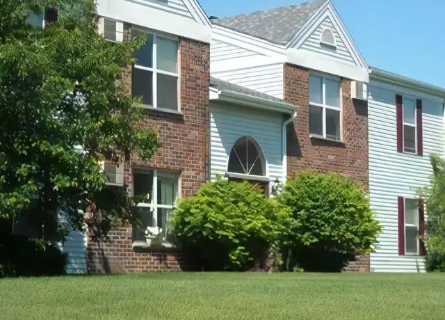 Property at 1600 Vogt Dr Unit 1600-204, West Bend, WI, 53095, 2 beds, 1 bath, [object Object]