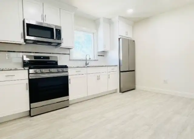 Property at 54 Bellevue Ave Unit 2, Belleville, NJ, 07109, 2 beds, 1 bath, [object Object]