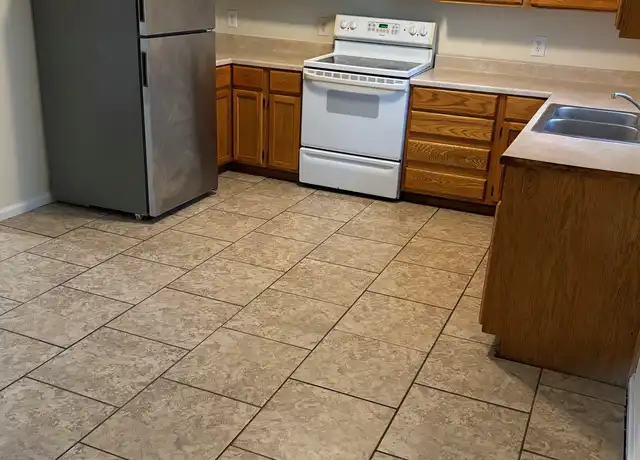 Property at 123 McGowan Ave, Bardstown, KY, 40004, 3 beds, 1 bath, [object Object]