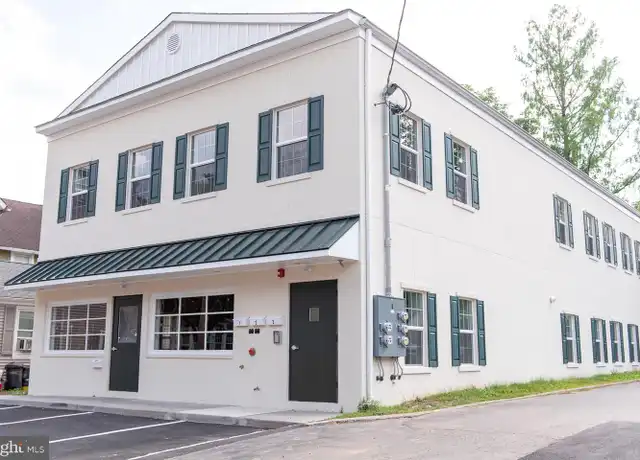 Property at 11 Seminary Ave Unit 2, Hopewell, NJ, 08525, 2 beds, 1 bath, [object Object]