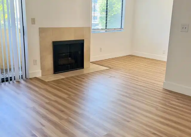 Property at 2204 S Beverly Glen Blvd Unit 108, Los Angeles, CA, 90064, 1 bed, 1 bath, [object Object]
