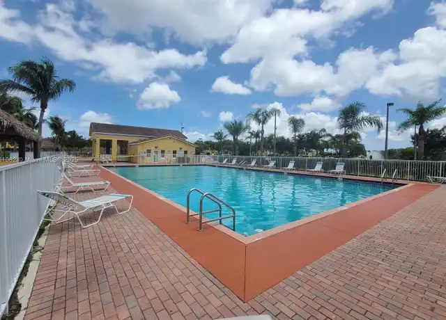 Property at 2460 SE 16th Ter #204, Homestead, FL, 33035, 2 beds, 2 baths, [object Object]