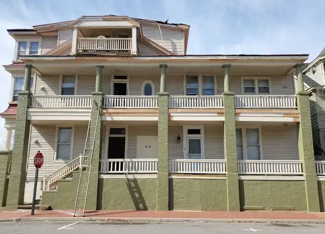 Property at 818 Dinwiddie St Unit 2, Portsmouth, VA, 23704, 1 bed, 1 bath, [object Object]