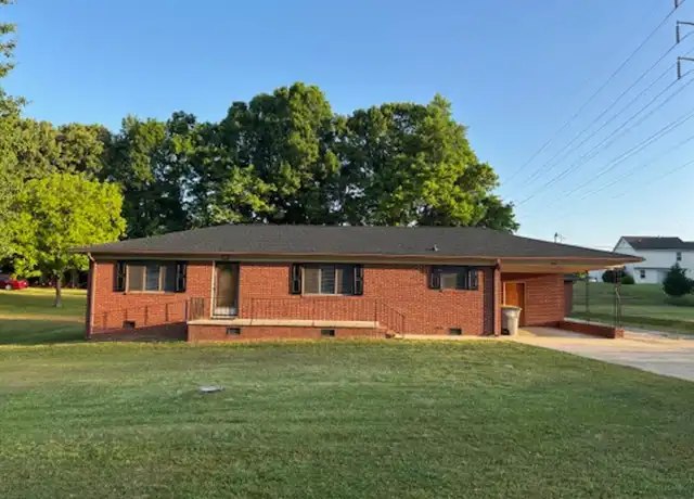 Property at 208 Easy St, Concord, NC, 28027, 3 beds, 1.5 baths, [object Object]