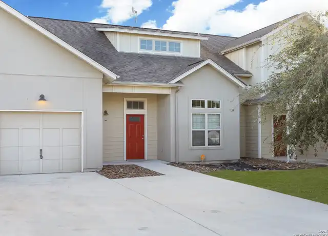 Property at 221 Circle Ct Unit 221, Pleasanton, TX, 78064, 3 beds, 2 baths, [object Object]