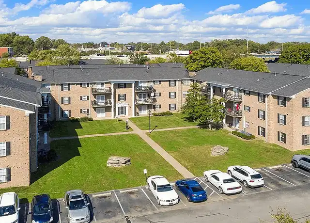 Property at Addison Park Apartments - 2153 Goldsmith Ln, Louisville, KY, 40218, 1-2 bed, 1-2 bath, [object Object]