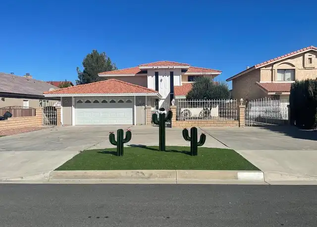 Property at 18050 Joshua Tree Ln, Victorville, CA, 92395, 3 beds, 3 baths, [object Object]