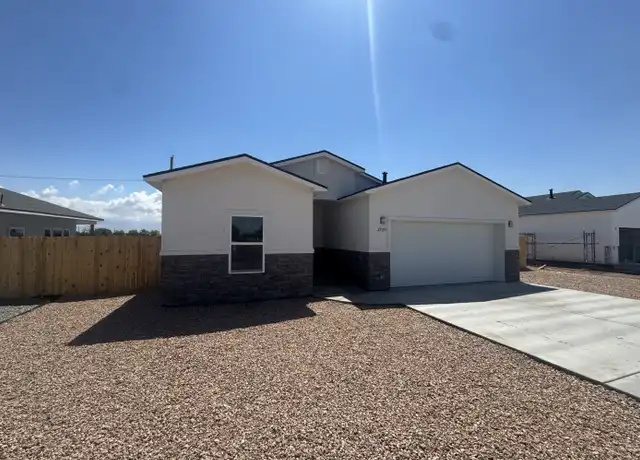 Property at 2709 S Onyx Dr, Roswell, NM, 88203, 3 beds, 2 baths, [object Object]