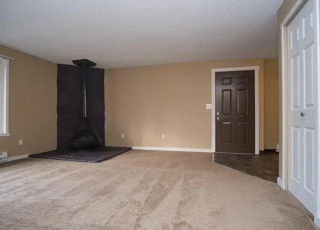 Photo of 5711 183rd Ave E, Lake Tapps, WA 98391
