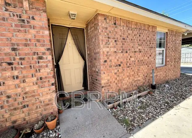 Property at 1110 82nd St Unit B, Lubbock, TX, 79423, 3 beds, 2 baths, [object Object]