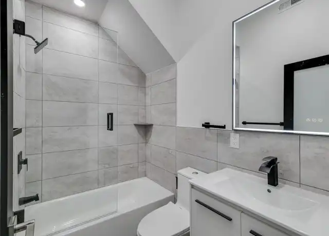 Property at 930 N 2nd St Unit 1, Philadelphia, PA, 19123, 2 beds, 2 baths, [object Object]