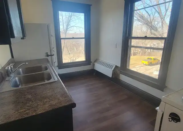 Property at 1625 Court St Unit 1, Sioux City, IA, 51105, 2 beds, 1 bath, [object Object]