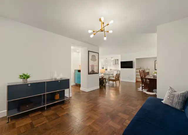 Property at 70 E 10th St Unit 10T, New York, NY, 10003, 1 bed, 1 bath, [object Object]