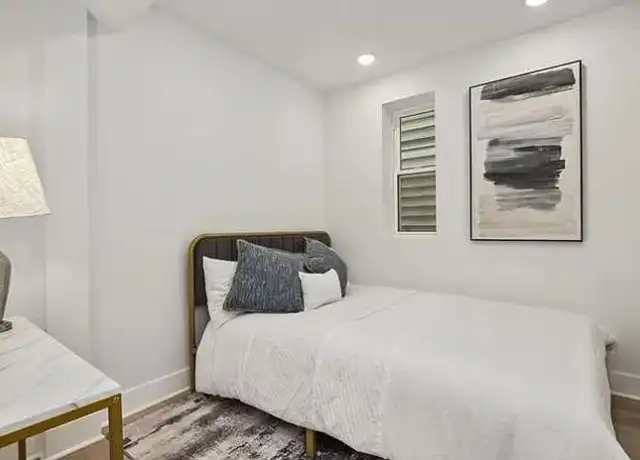 Property at 3104 N Sacramento Ave, Chicago, IL, 60618, 2 beds, 1 bath, [object Object]